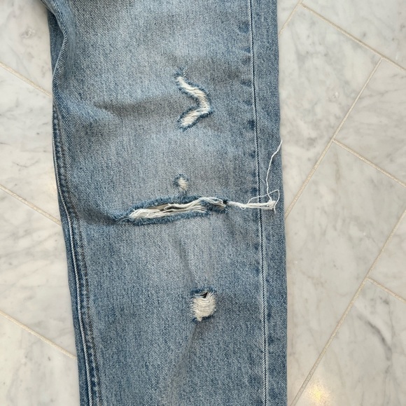ARITZIA Denim Forum - Joni high waisted boyfriend distressed button fly jeans 24 - Picture 4 of 9